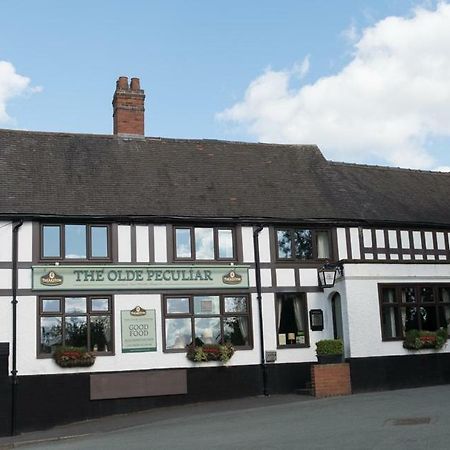 Hotel The Olde Peculiar Rugeley Exterior foto