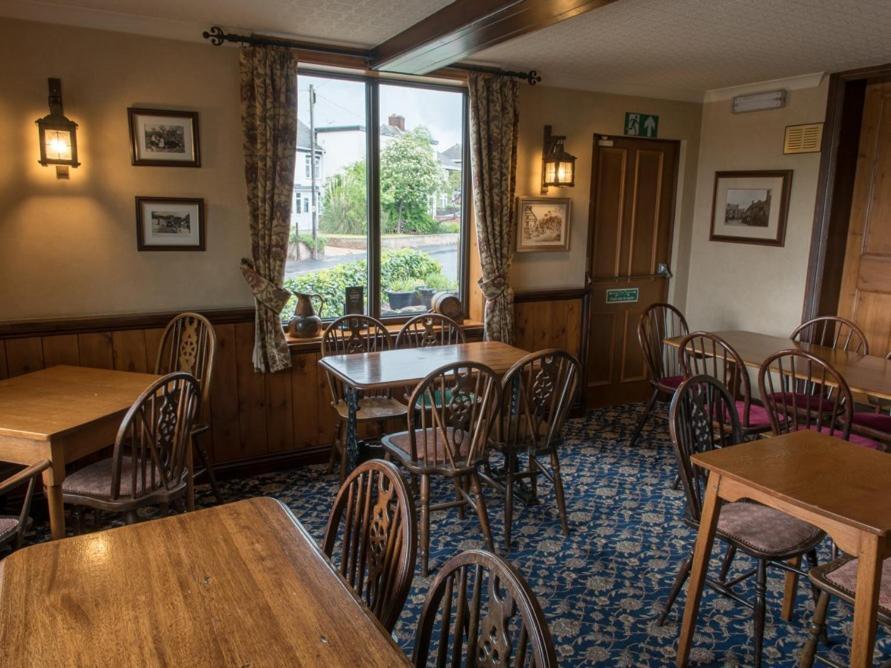 Hotel The Olde Peculiar Rugeley Exterior foto